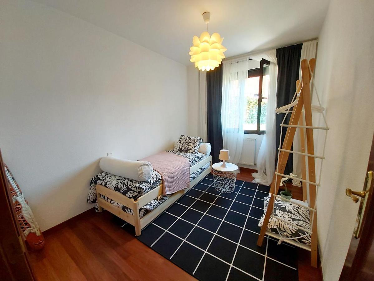 Castro Costa Norte Apartamento Jardin Garaje Кастро-Урдиалес Экстерьер фото