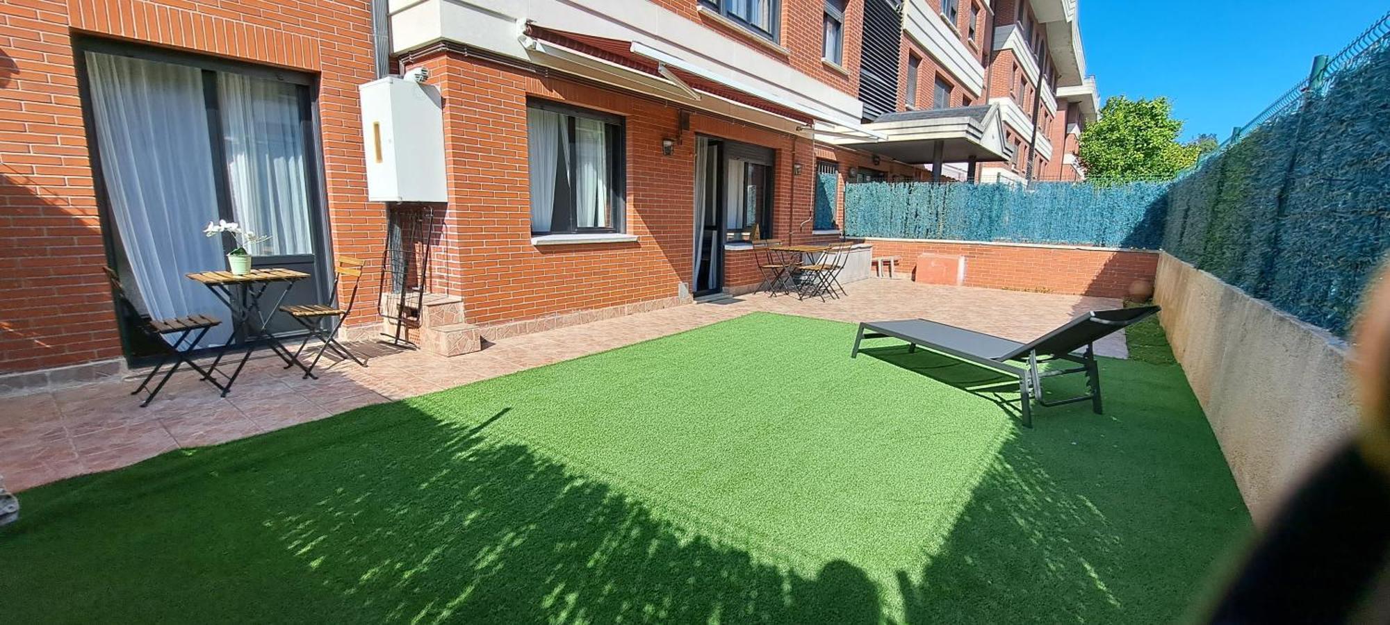 Castro Costa Norte Apartamento Jardin Garaje Кастро-Урдиалес Экстерьер фото